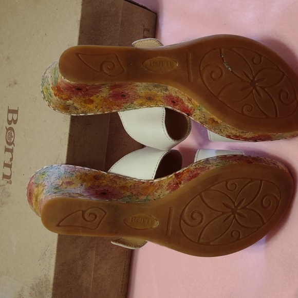 Born leather decorative slide in sandals - Picture 8 of 10